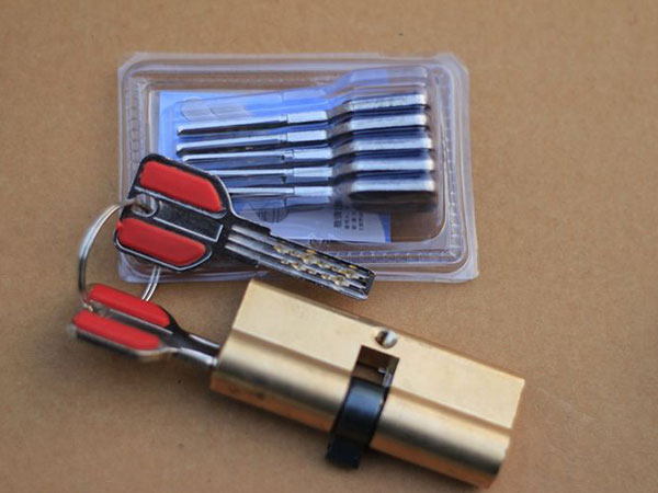 芒康24小时上门开锁公司